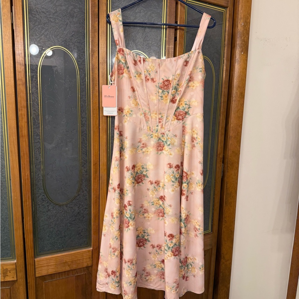 Ladies BEAUTIFUL JJ’s House Floral Dress, BRAND NEW